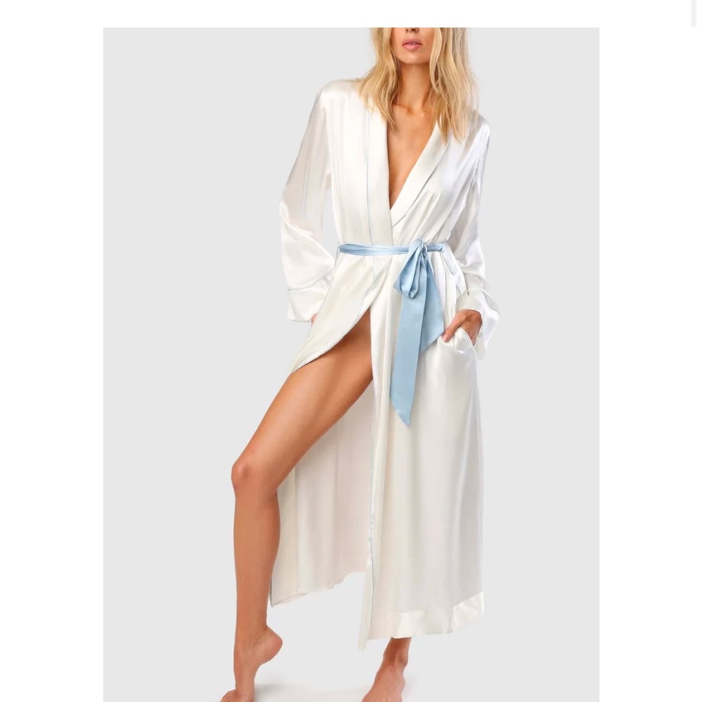 Kiki De Montparnasse 100% silk robe